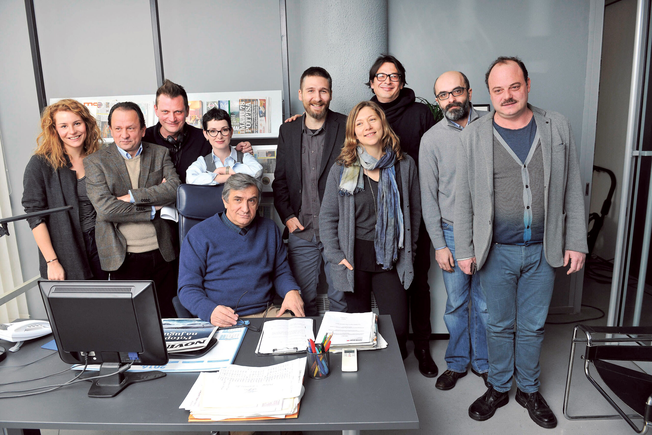 Ekipa dramske serije Novine scaled db662